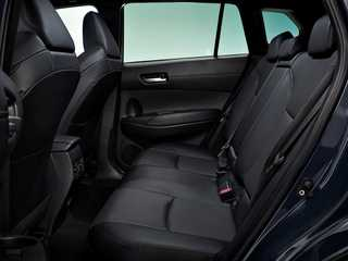Toyota_Corolla Cross_18009_59685.webp
